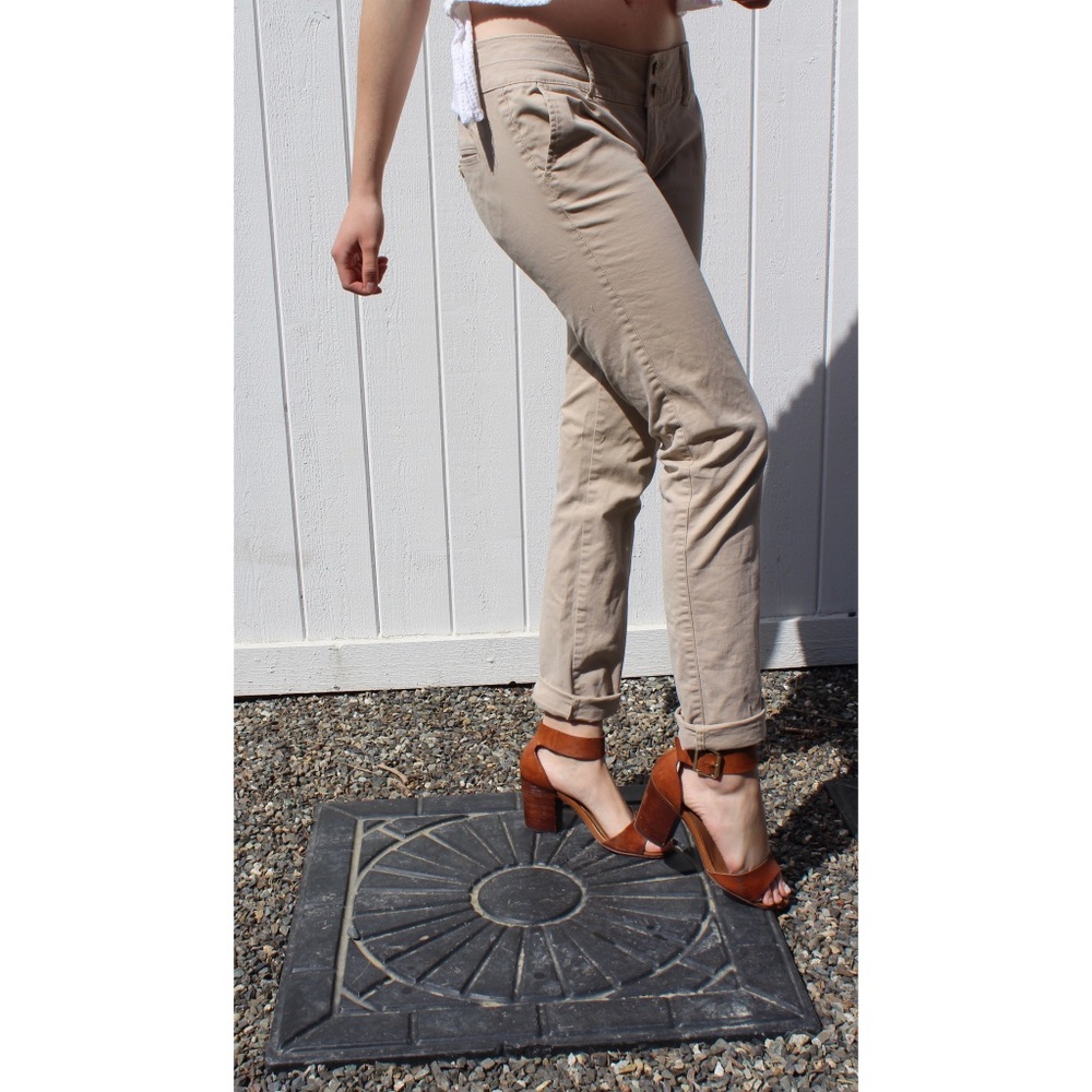 American Eagle Stretch Khakis - Picture 2 of 6